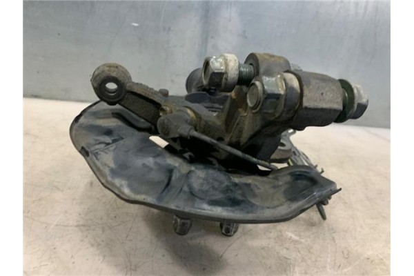 Recambio de mangueta delantero derecha para toyota avensis berlina (t22) 2.0 vvt-i referencia OEM IAM 4321105051  
