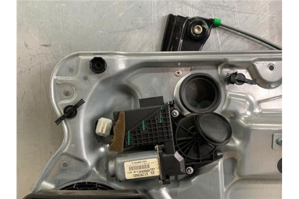 Recambio de elevalunas electrico delantero derecho para volkswagen polo iv (9n1) 1.4 16v referencia OEM IAM w06q3837402s  