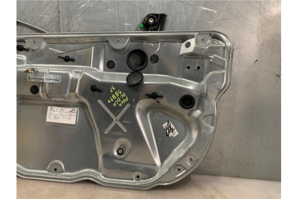 Recambio de elevalunas electrico delantero derecho para volkswagen polo iv (9n1) 1.4 16v referencia OEM IAM w06q3837402s  