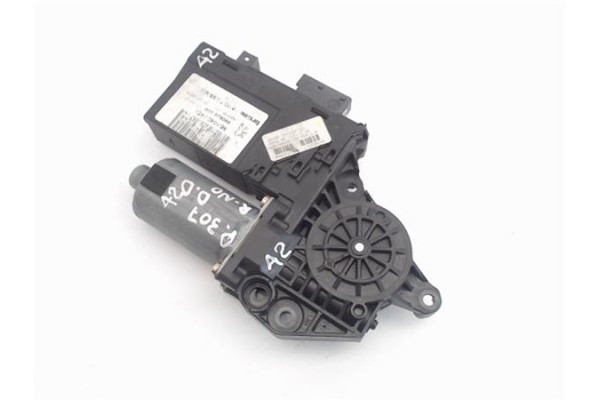 Recambio de motor elevalunas delantero derecho para peugeot 307 berlina (s2) referencia OEM IAM (9634457480) (990183-101) 