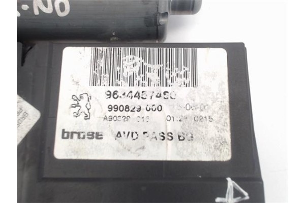 Recambio de motor elevalunas delantero derecho para peugeot 307 berlina (s2) referencia OEM IAM (9634457480) (990183-101) 