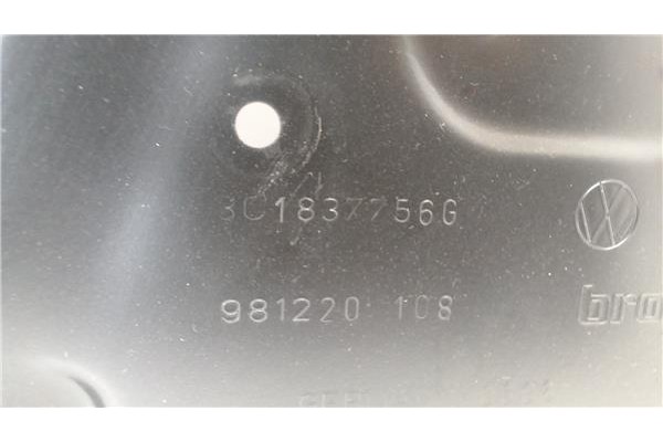 Recambio de elevalunas electrico delantero derecho para volkswagen passat berlina (3c2) 2.0 tdi 16v referencia OEM IAM 1K0959792