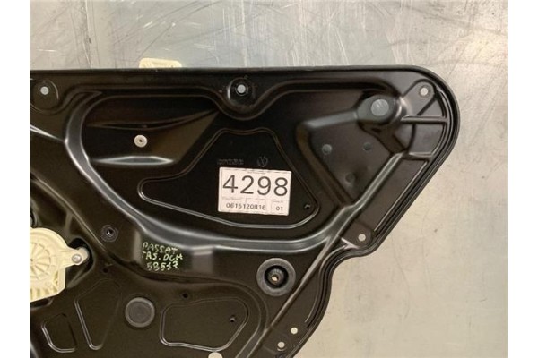 Recambio de elevalunas electrico trasero derecho para volkswagen passat berlina (3c2) 2.0 tdi 16v referencia OEM IAM 1K0959704F 