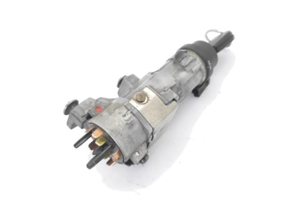 Recambio de clausor para volkswagen polo iv (9n1) 1.4 16v referencia OEM IAM 107837167DB 4B0905851 
