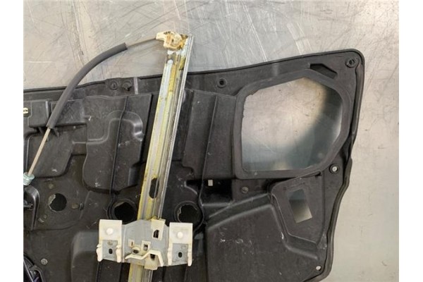 Recambio de elevalunas electrico delantero izquierdo para mazda 2 (b2w) 1.6 referencia OEM IAM G22C5858XC DD105997XB G22C5858X ,