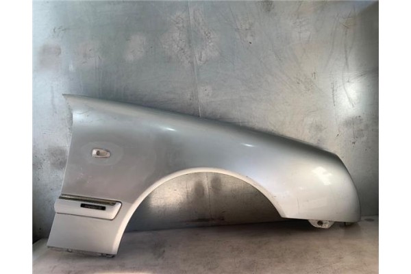 Recambio de aleta delantero derecha para mercedes-benz clase e (bm 210) berlina 2.8 280 (210.063) referencia OEM IAM   