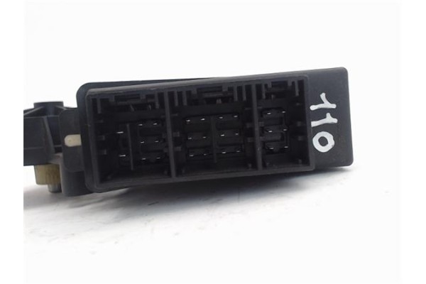 Recambio de motor elevalunas delantero derecho para volkswagen polo iv (9n1) referencia OEM IAM (6Q2959801A) (8104K4) 6Q2959801A