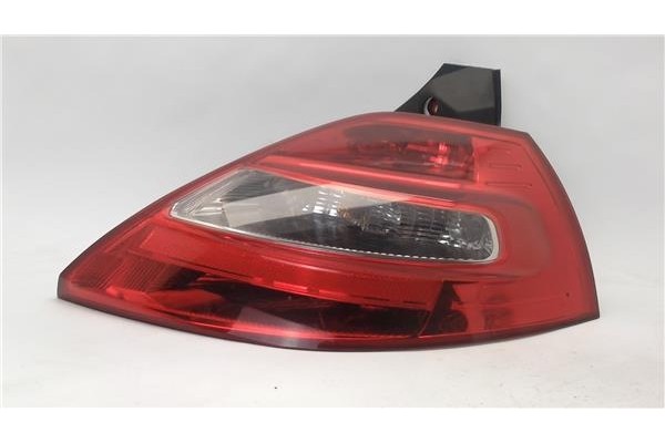 Recambio de piloto trasero derecho para renault megane ii berlina 5p referencia OEM IAM 8200413216 89038182  Recambio de piloto trasero derecho para renault megane ii berlina 5p referencia OEM IAM 8200413216 89038182