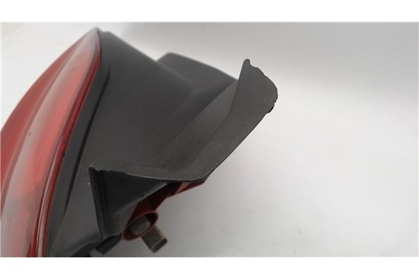 Recambio de piloto trasero derecho para renault megane ii berlina 5p referencia OEM IAM 8200413216 89038182  Recambio de piloto trasero derecho para renault megane ii berlina 5p referencia OEM IAM 8200413216 89038182