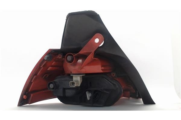 Recambio de piloto trasero derecho para renault megane ii berlina 5p referencia OEM IAM 8200413216 89038182  Recambio de piloto trasero derecho para renault megane ii berlina 5p referencia OEM IAM 8200413216 89038182