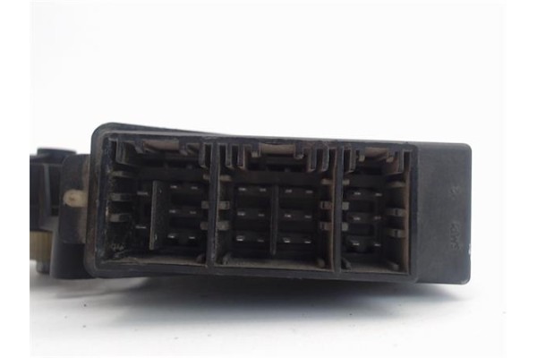 Recambio de motor elevalunas delantero derecho para volkswagen polo iv (9n3) referencia OEM IAM (6Q2959801A) (400700C) (8104 TEM