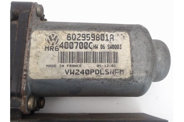 Recambio de motor elevalunas delantero derecho para volkswagen polo iv (9n3) referencia OEM IAM (6Q2959801A) (400700C) (8104 TEM