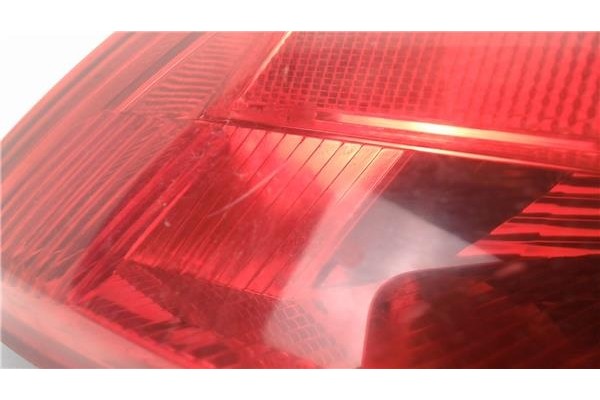 Recambio de piloto trasero derecho para renault megane ii berlina 5p referencia OEM IAM 8200413216 89038182  Recambio de piloto trasero derecho para renault megane ii berlina 5p referencia OEM IAM 8200413216 89038182