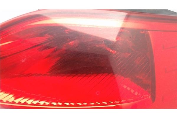 Recambio de piloto trasero derecho para renault megane ii berlina 5p referencia OEM IAM 8200413216 89038182  Recambio de piloto trasero derecho para renault megane ii berlina 5p referencia OEM IAM 8200413216 89038182