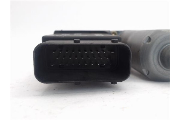 Recambio de motor elevalunas delantero derecho para volkswagen passat berlina (3b3) referencia OEM IAM (0130821694) (101434-203)