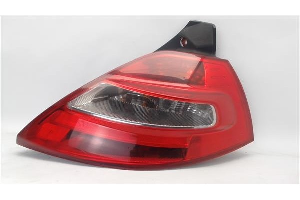 Recambio de piloto trasero derecho para renault megane ii berlina 5p referencia OEM IAM 8200413216 89038182  Recambio de piloto trasero derecho para renault megane ii berlina 5p referencia OEM IAM 8200413216 89038182