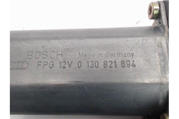 Recambio de motor elevalunas delantero derecho para volkswagen passat berlina (3b3) referencia OEM IAM (0130821694) (101434-203)