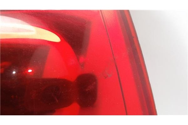 Recambio de piloto trasero derecho para renault megane ii berlina 5p referencia OEM IAM 8200413216 89038182  Recambio de piloto trasero derecho para renault megane ii berlina 5p referencia OEM IAM 8200413216 89038182