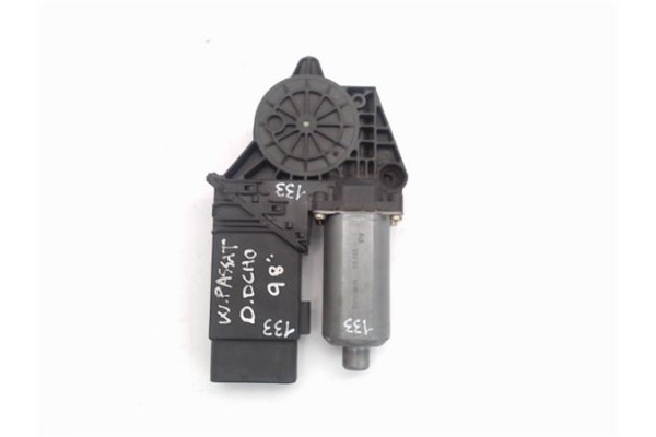Recambio de motor elevalunas delantero derecho para volkswagen passat berlina (3b2) referencia OEM IAM (0130821694) (101434-203)