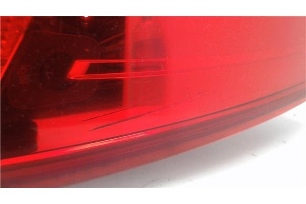 Recambio de piloto trasero derecho para renault megane ii berlina 5p referencia OEM IAM 8200413216 89038182  Recambio de piloto trasero derecho para renault megane ii berlina 5p referencia OEM IAM 8200413216 89038182