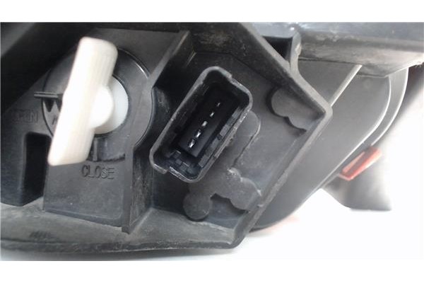 Recambio de piloto trasero derecho para renault megane ii berlina 5p referencia OEM IAM 8200413216 89038182  Recambio de piloto trasero derecho para renault megane ii berlina 5p referencia OEM IAM 8200413216 89038182