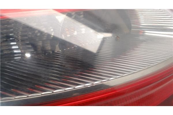 Recambio de piloto trasero izquierdo para renault megane ii berlina 5p referencia OEM IAM 8200413214 89397354 