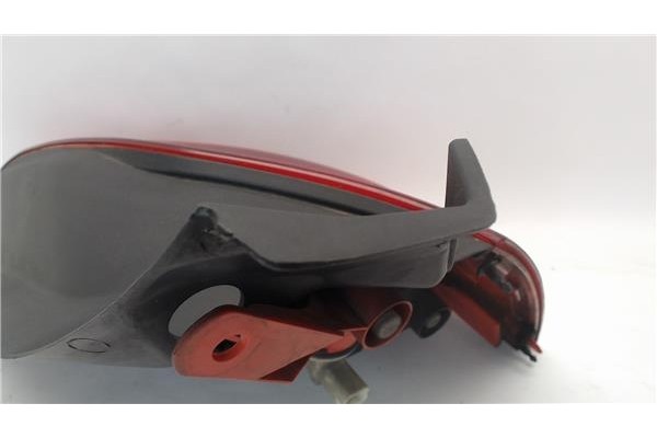 Recambio de piloto trasero izquierdo para renault megane ii berlina 5p referencia OEM IAM 8200413214 89397354 