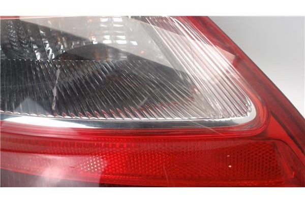 Recambio de piloto trasero izquierdo para renault megane ii berlina 5p referencia OEM IAM 8200413214 89038181 