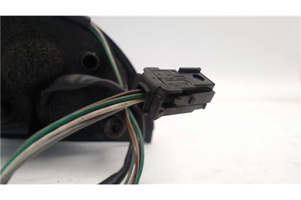 Recambio de retrovisor electrico izquierdo para peugeot 307 berlina (s2) referencia OEM IAM 96347726  