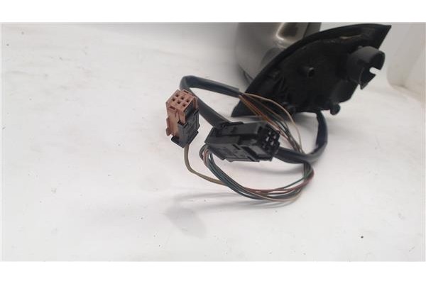 Recambio de retrovisor electrico derecho para peugeot 307 berlina (s2) referencia OEM IAM 96347726  