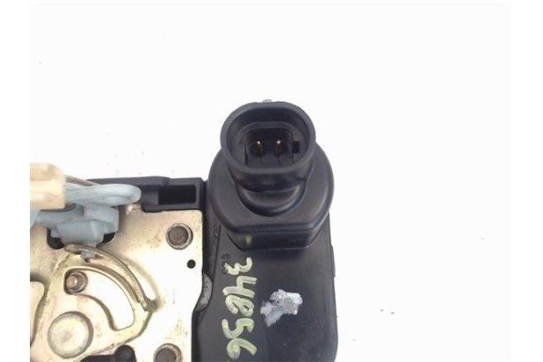 Recambio de cierre electromagnetico delantero derecho para chrysler voyager gs 2.4 i referencia OEM IAM 4675584  