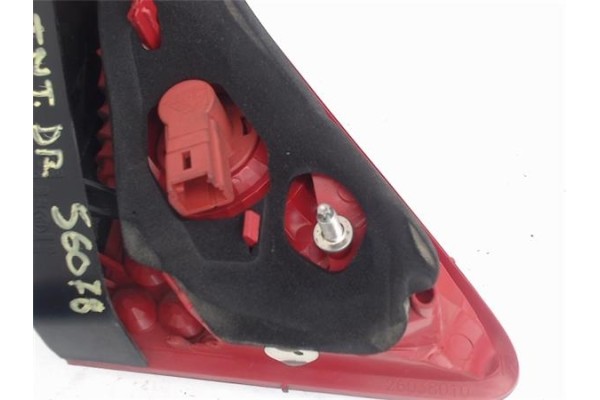 Recambio de piloto porton trasero derecho para peugeot 3008 1.6 hdi referencia OEM IAM 6351HE FP1798 