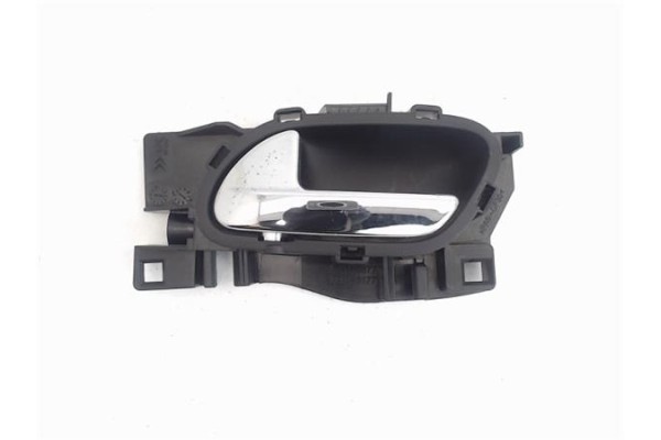 Recambio de manilla int. puerta trasero izquierda para peugeot 3008 1.6 hdi referencia OEM IAM 9683446177 9683446877 