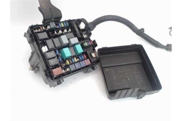 Recambio de caja fusibles/rele para honda fr-v (be) 2.0 comfort referencia OEM IAM 38200SJDG02  