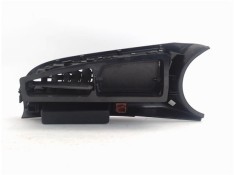 Recambio de rejilla entrada de aire para peugeot 3008 1.6 hdi referencia OEM IAM 823114  