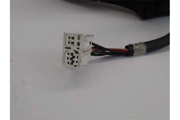 Recambio de retrovisor electrico izquierdo para toyota avensis berlina (t22) 2.0 vvt-i referencia OEM IAM 8790605100 6129265 879