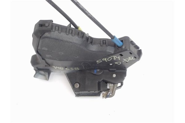 Recambio de cierre electromagnetico delantero derecho para toyota avensis berlina (t22) 2.0 vvt-i referencia OEM IAM 6903002161 