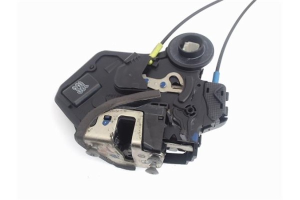 Recambio de cierre electromagnetico trasero izquierdo para toyota avensis berlina (t22) 2.0 vvt-i referencia OEM IAM 6906002101 