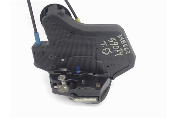Recambio de cierre electromagnetico trasero izquierdo para toyota avensis berlina (t22) 2.0 vvt-i referencia OEM IAM 6906002101 