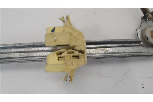 Recambio de mecanismo elevalunas trasero derecho para citroen xsara picasso referencia OEM IAM 9637090880  