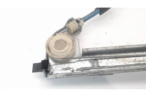Recambio de mecanismo elevalunas trasero derecho para citroen xsara picasso referencia OEM IAM 9637090880  