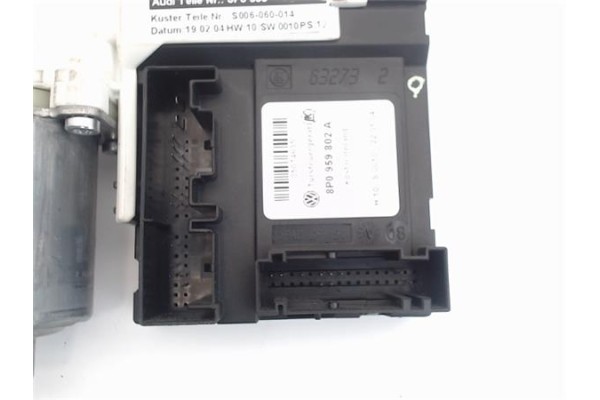 Recambio de motor elevalunas delantero derecho para audi a3 (8p1) 2.0 tdi 16v referencia OEM IAM 8P0959802  