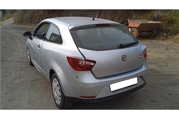 seat ibiza berlina (6j5) del año 2010