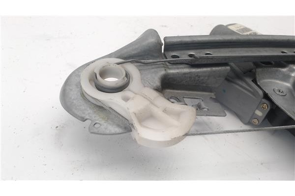 Recambio de mecanismo elevalunas trasero derecho para peugeot 307 (s1) referencia OEM IAM 400584T  