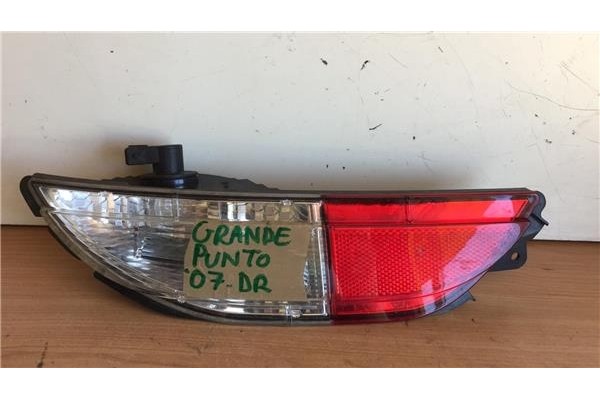 Recambio de piloto trasero derecho para fiat grande punto (199) 1.2 8v active (01.2007) referencia OEM IAM 51718011 27470202 