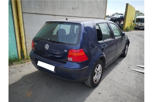 volkswagen golf iv berlina (1j1) del año 2003