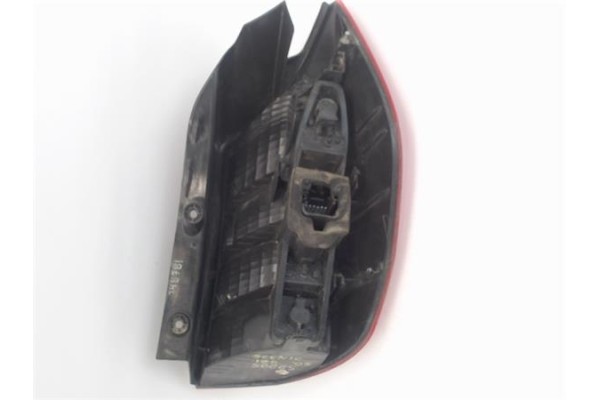 Recambio de piloto trasero izquierdo para renault grand scénic ii (jm0/1_) 1.9 dci (jm12, jm0g) referencia OEM IAM 2SK0086590182