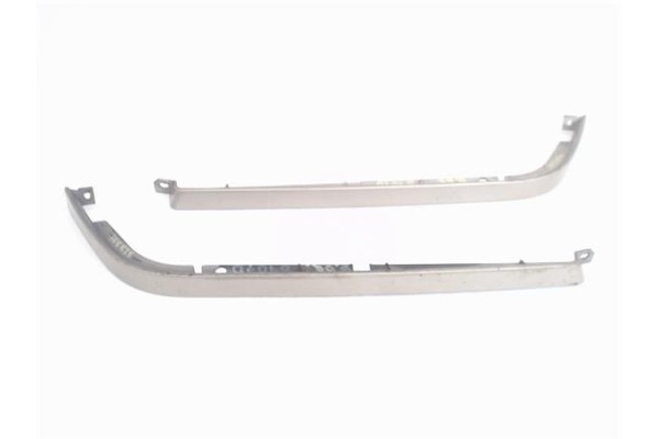 Recambio de cerquillo faro para mercedes-benz clase c (bm 202) familiar 2.5 250 t turbodiesel (202.188) referencia OEM IAM   