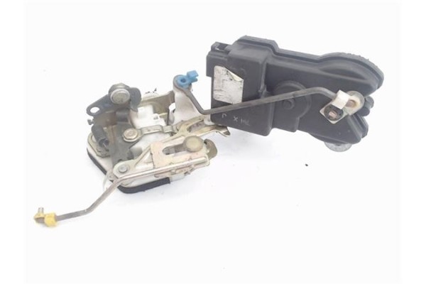 Recambio de cierre electromagnetico delantero derecho para hyundai h-1 furgón 2.5 td referencia OEM IAM 813204A000  