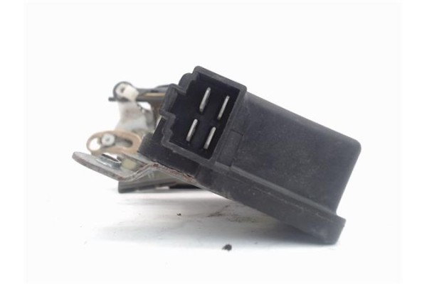 Recambio de cierre electromagnetico delantero izquierdo para hyundai h-1 furgón 2.5 td referencia OEM IAM 813104A000  